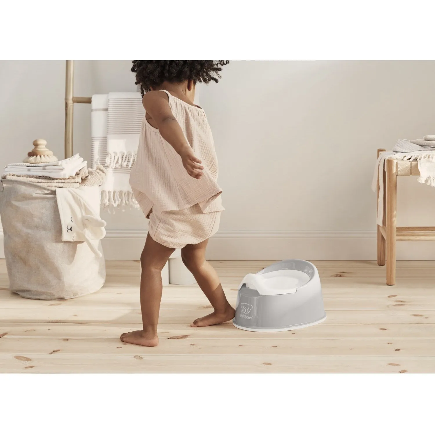 BabyBjörn Grey/White Smart Potty