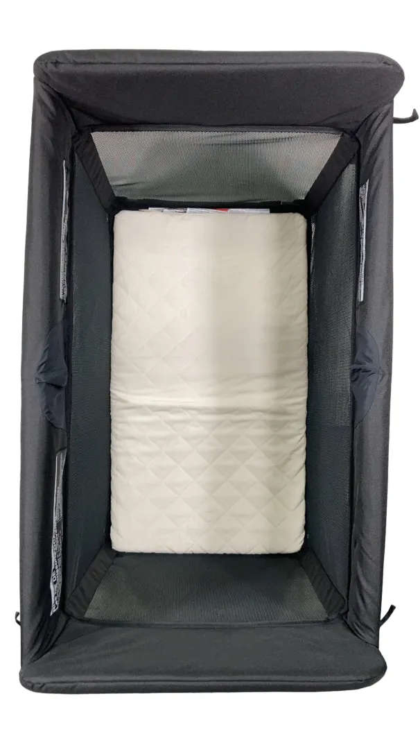 Bugaboo Stardust Playard, Midnight Black