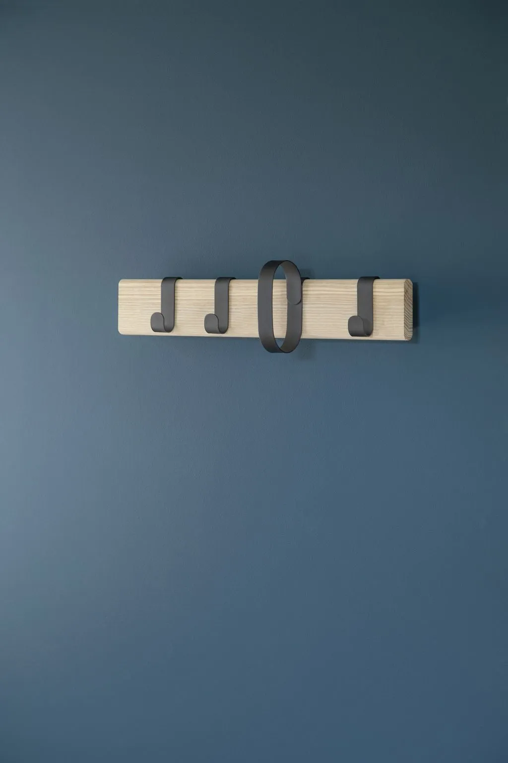 Novoform Design Fluke Wall Hook Small, Oak Natural